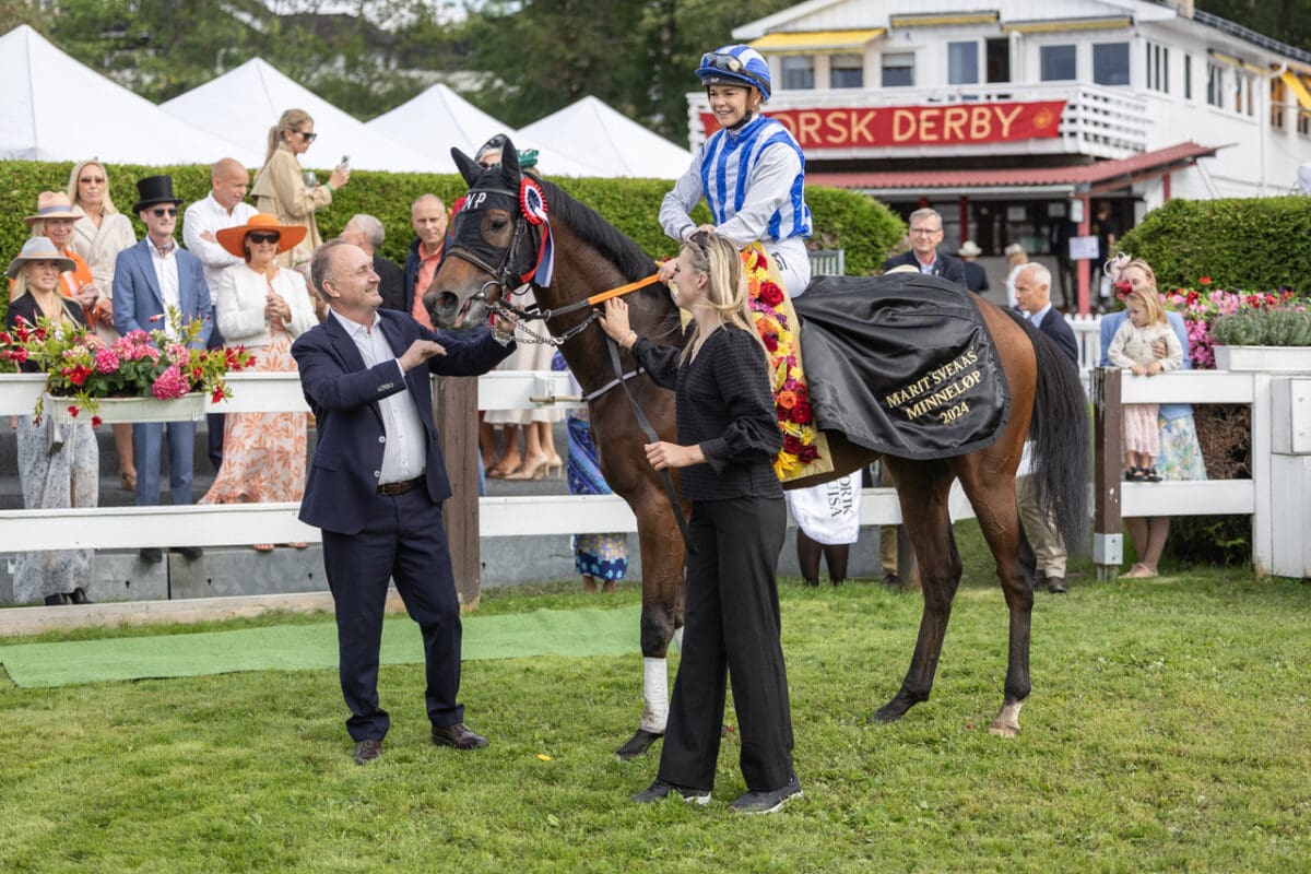 CHIANTI OG ULRIKA HOLMQUIST TOPPBILD