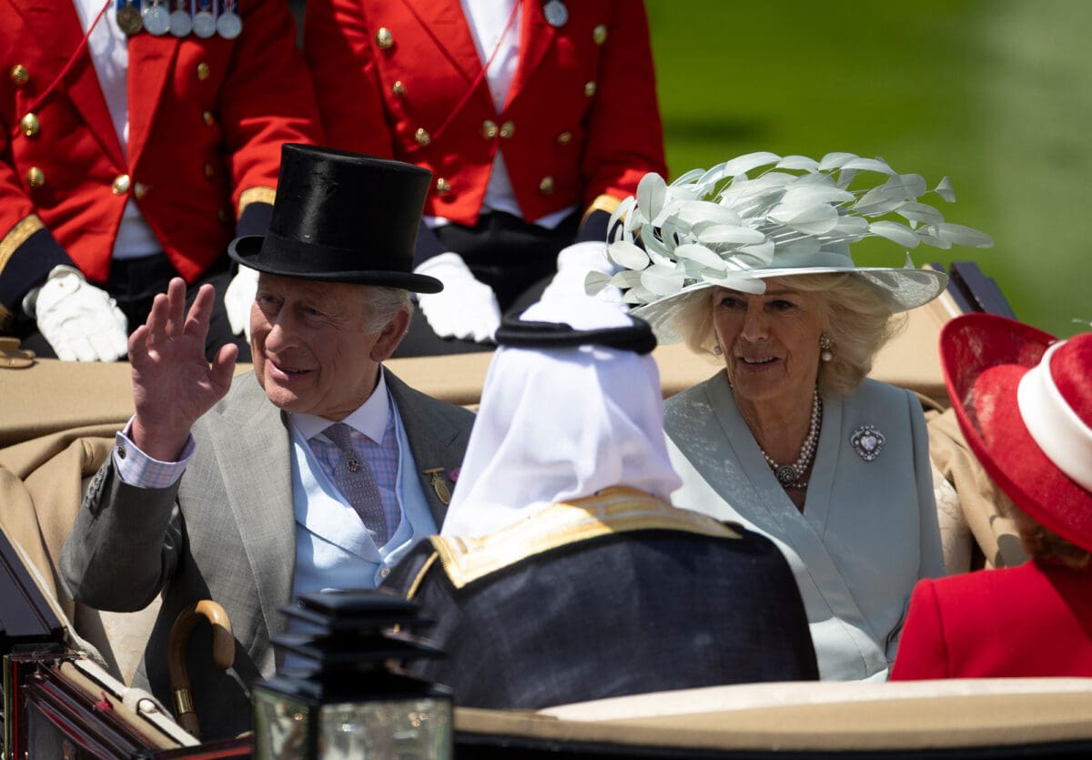 Charles o Camilla